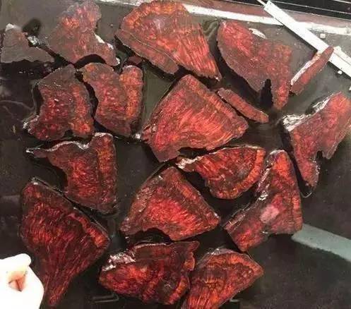 红木|有些红木，光看外表可不够！