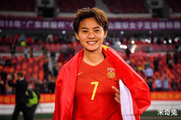 王霜|先手王炸后手打造梅西战术：王霜带队中国女足，奥运会后再留洋