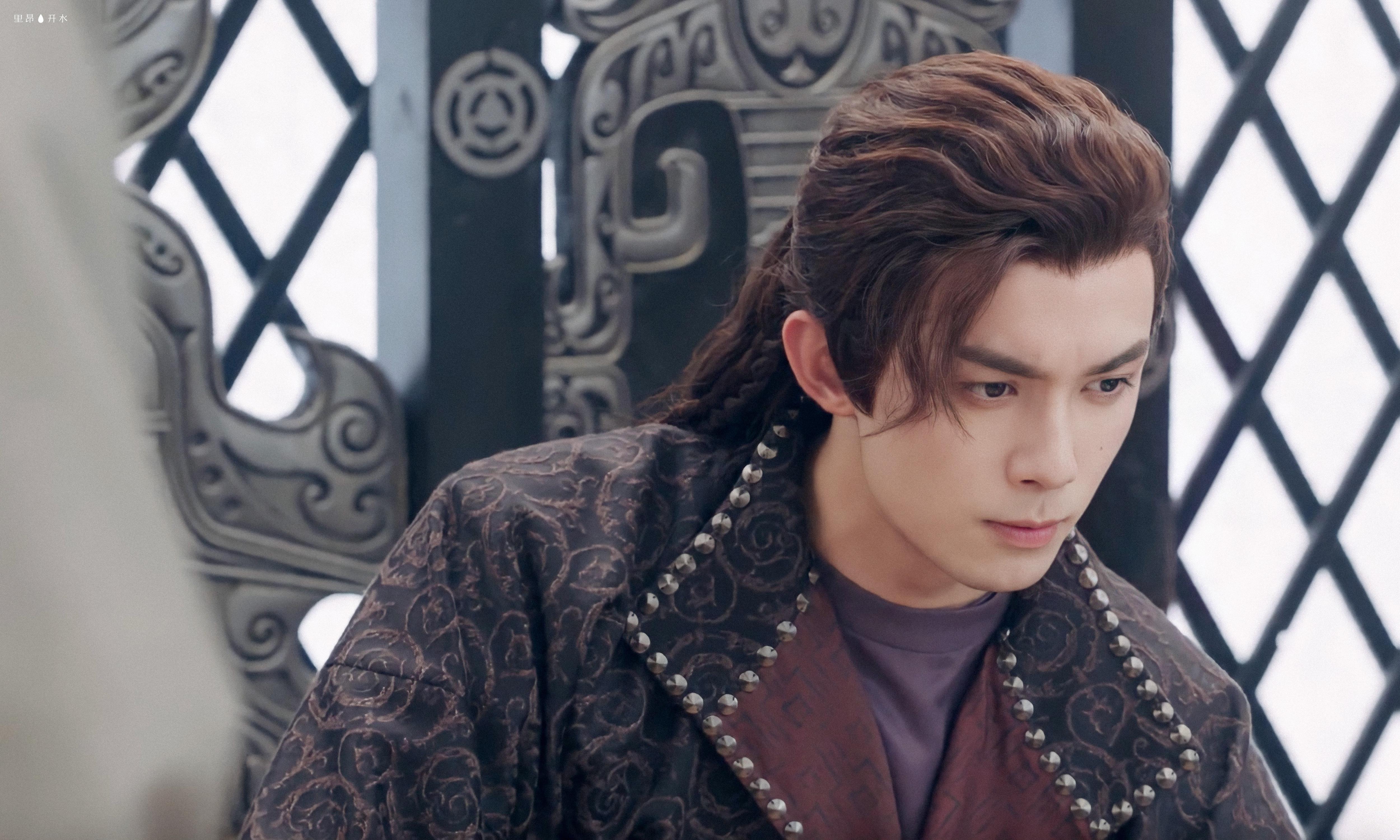 流量小生|2021流量小生竞争激烈，肖战逆袭，任嘉伦陷危机，龚俊成黑马