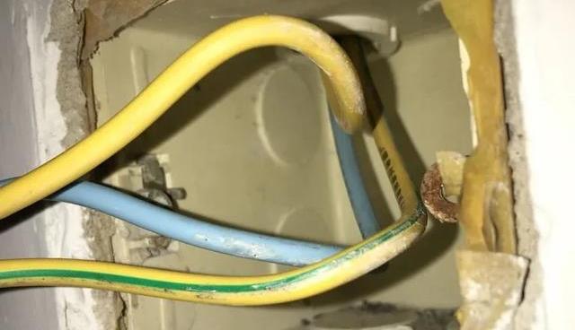 楼房中避雷针的地线能接到插座地线上吗?一定要弄清,以免出问题