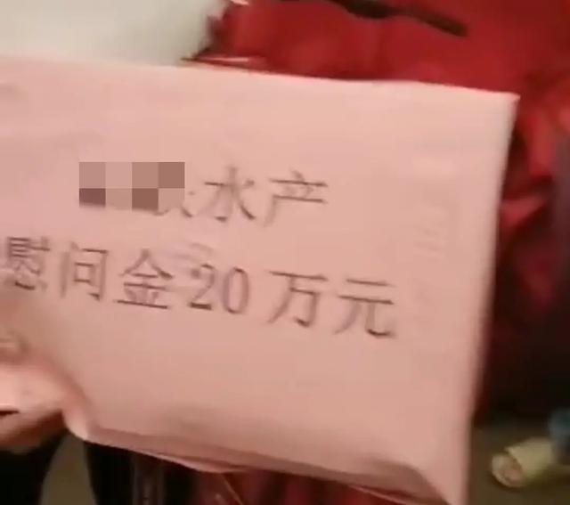 土爸说育儿|爸爸做法被赞，全红婵爸爸拒收20万慰问金：我不能消费女儿的荣誉