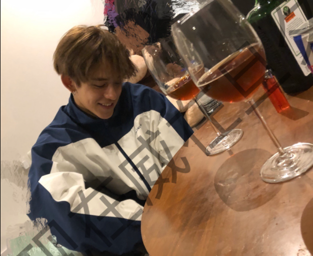 黄旭熙|爱豆塌房大赛?黄旭熙被3位前女友锤劈腿,他曾言不喜欢跑男剪辑