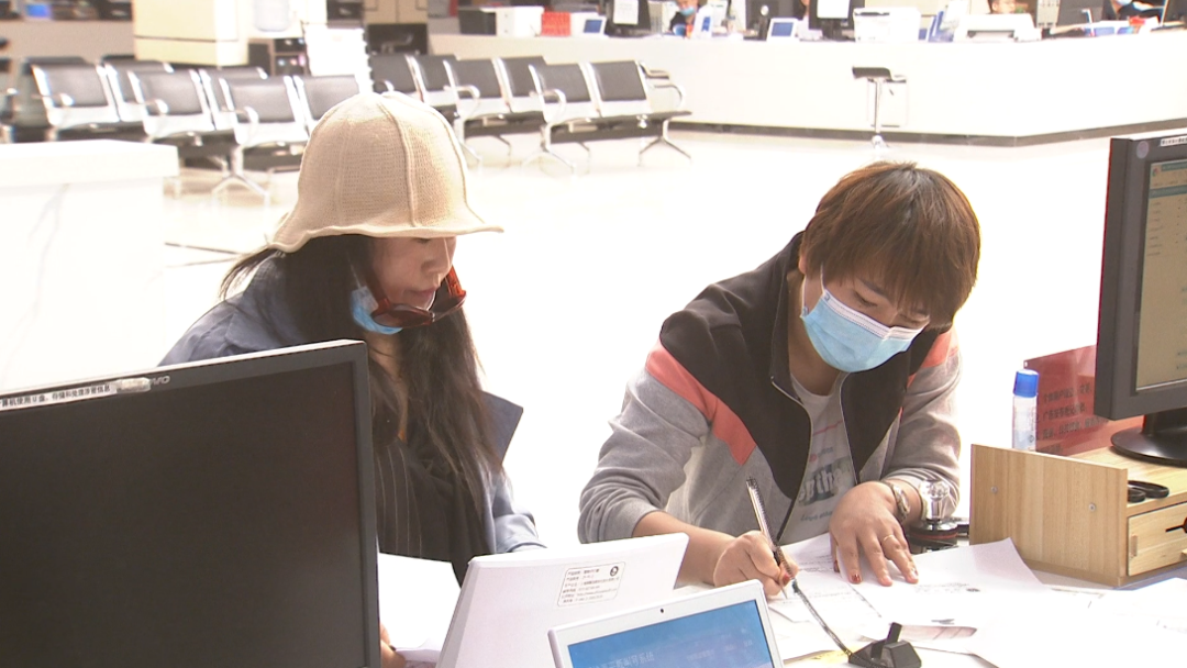 额济纳旗广播电视台 额济纳旗政务服务局提升服务意识优化营商环境