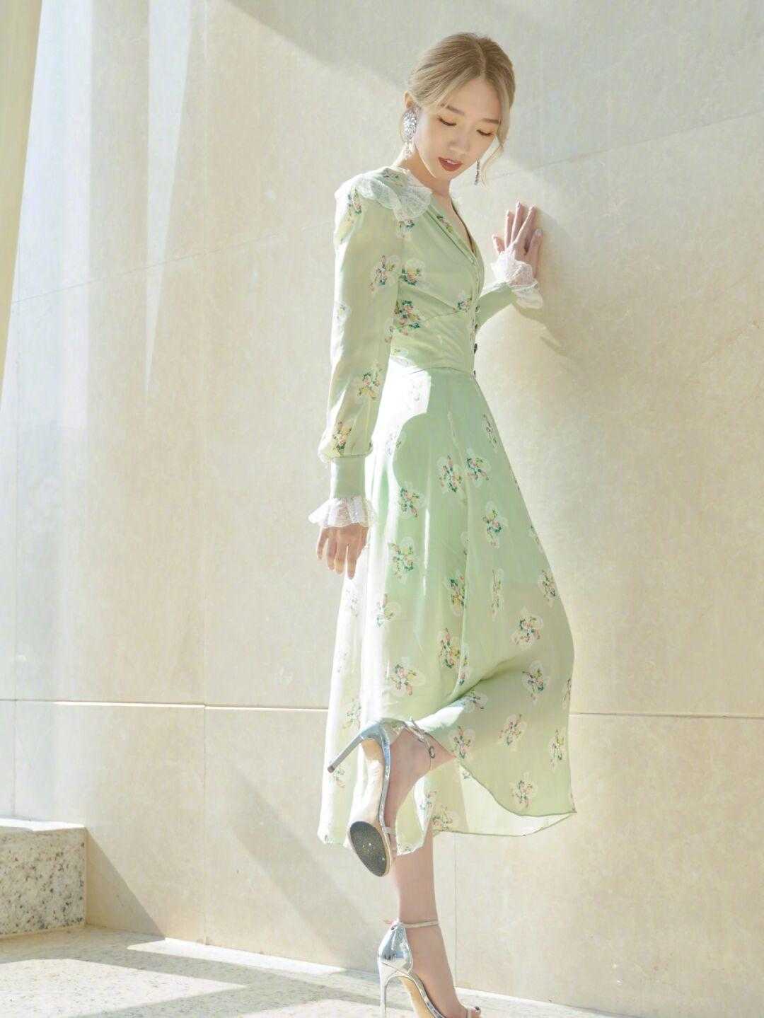 颜红橙|真正时髦的女人,夏天都爱这几组穿搭,高级洋气不挑人,不易撞衫