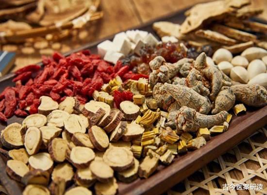 医生|甲状腺结节“祸首”被揪出，医生：这道家常菜，劝你趁早撤下饭桌