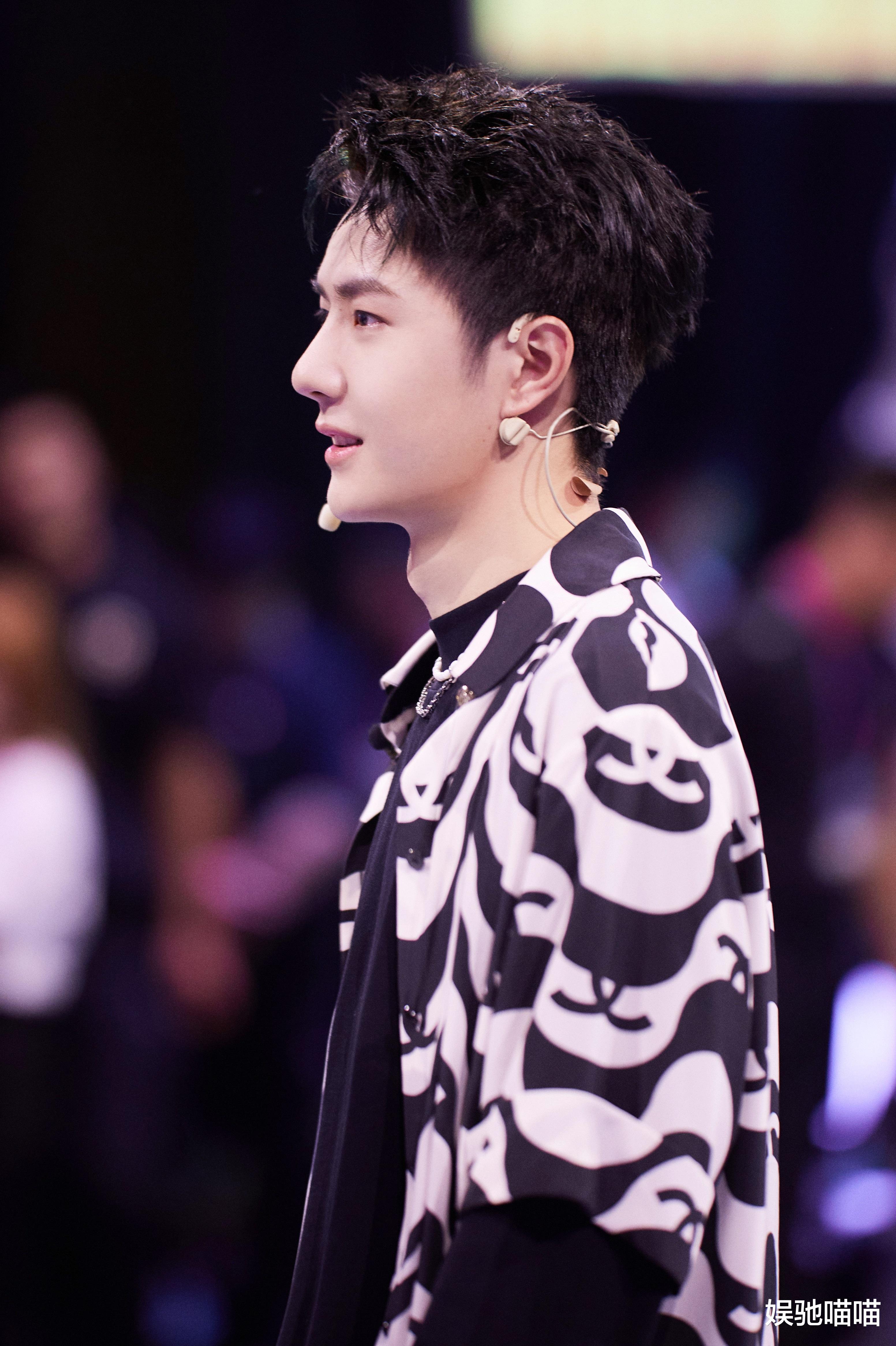 王一博|张艺兴没让布布“通过”，王一博不淡定了；看个舞蹈，却比选手还先哭