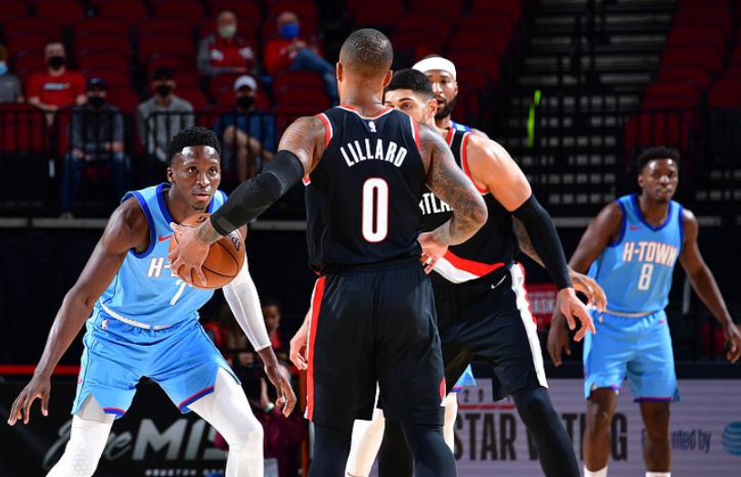 火箭队|20分疯狂逆转！火箭3人20+豪取4连胜，利拉德空砍30分