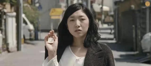 黄晓明|这个叫安藤樱的女演员，戳破了日本老年人的性尴尬