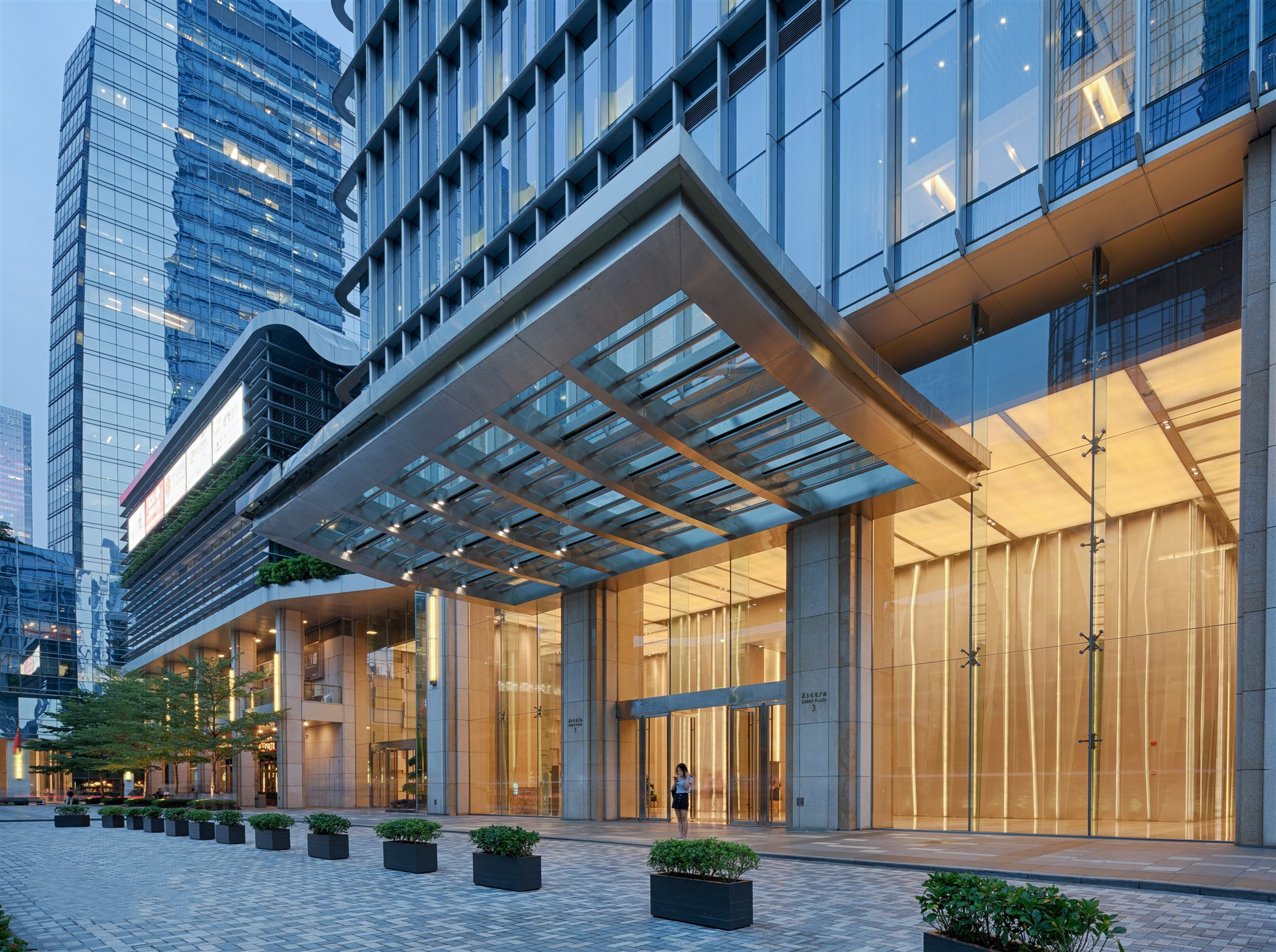 薪酬|深圳十大顶级写字楼出租现状