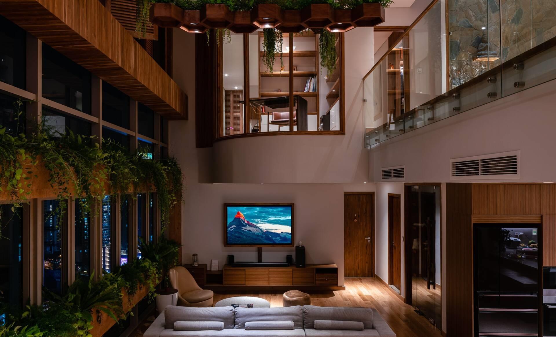 羡慕顶楼露台随便用的，种花养鱼视野绝佳，有钱我也买顶复式！