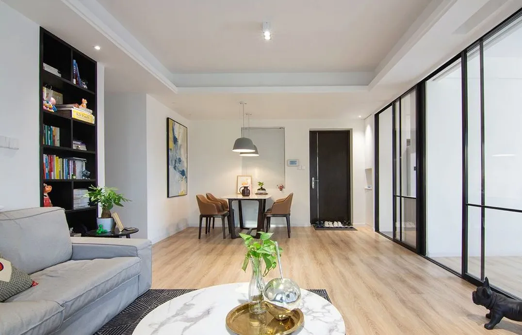 128㎡三室大白墙，也耐看舒适