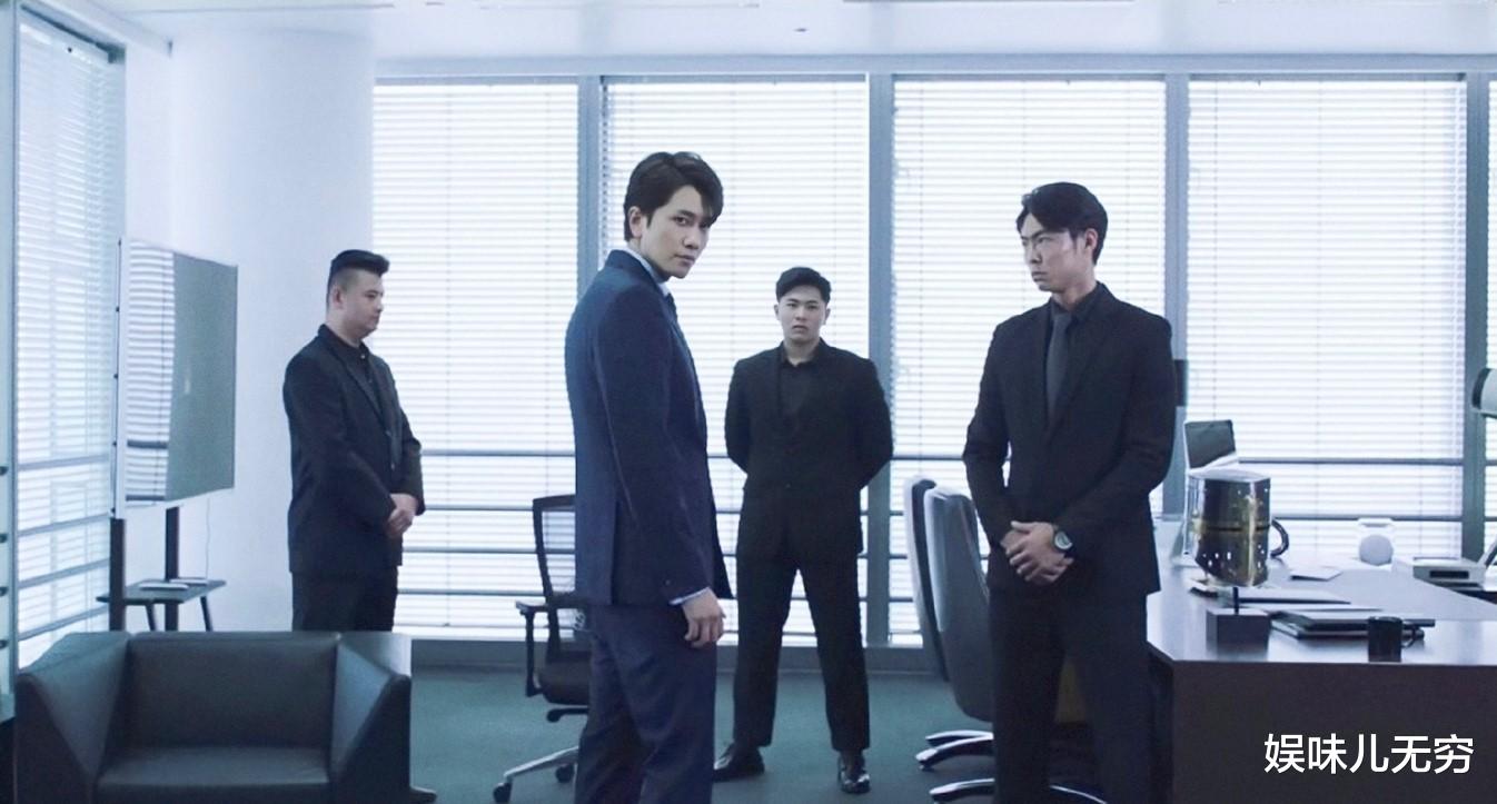 柯滢|《阳光之下》大结局：婚礼变葬礼，封潇声沦为柯滢“掌中之物”