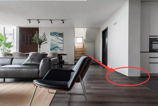 家里装修要不要装踢脚线？聪明人都这样做，美观大气还耐用