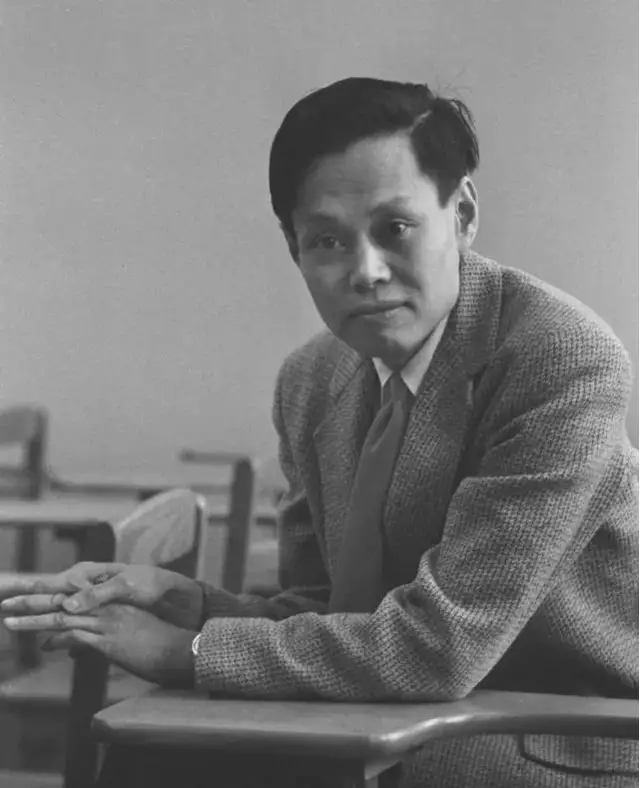 科学家 最早获得诺贝尔奖的华裔科学家——杨振宁