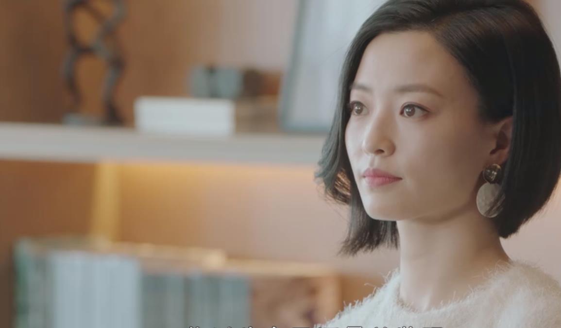 月光变奏曲|月光变奏曲:6个职场女人4个凭实力,2个靠关系,杜袅袅必凉