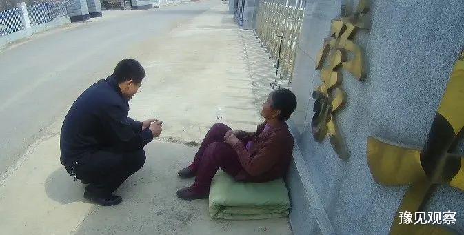 豫见观察 谜之操作！辽宁一车主被罚，居然把92岁奶奶送交警队门口
