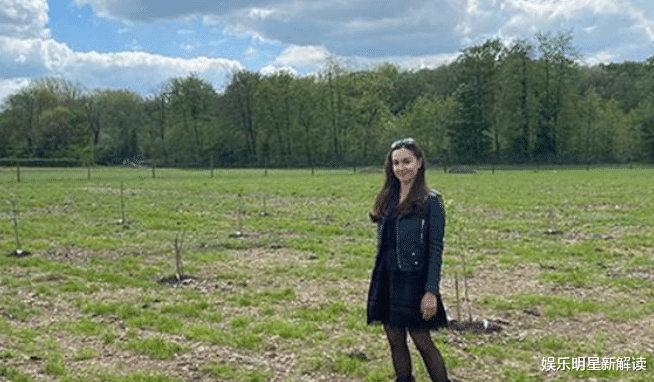 刘碧丽|洗米嫂批捕后，洗米嫂现身酒吧心情好，曝刘碧丽抵豪宅还债