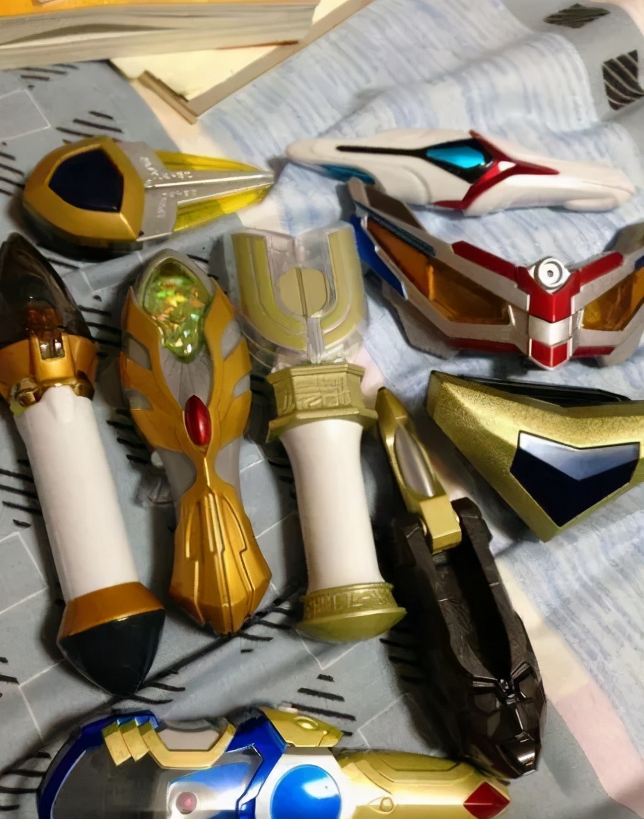 迪迦·奥特曼|男生20岁痴迷奥特曼被室友嘲讽幼稚,忍辱负重把他女神拐跑了