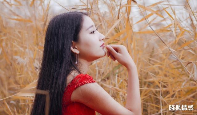 晓枫情感|高情商的女人，往往不太喜欢发朋友圈，大多是这些原因