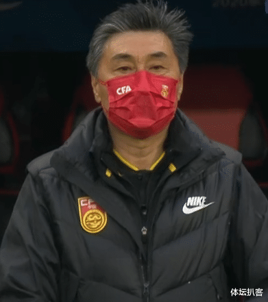 韩国队|第103分钟破门,4-3!王霜轰世界波,亲吻国旗庆祝,韩国球迷黑脸