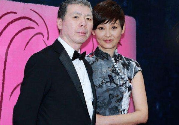 兰博基尼|他抛弃徐帆，放弃许晴，最后娶了兰博基尼总裁，如今生活超幸福！