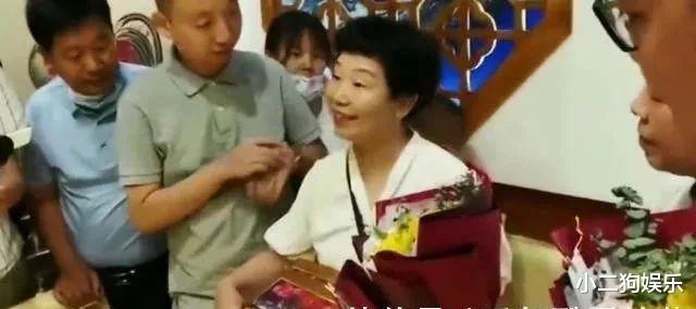 |杜新枝掩耳盗铃，谜之自信从何而来去往何方