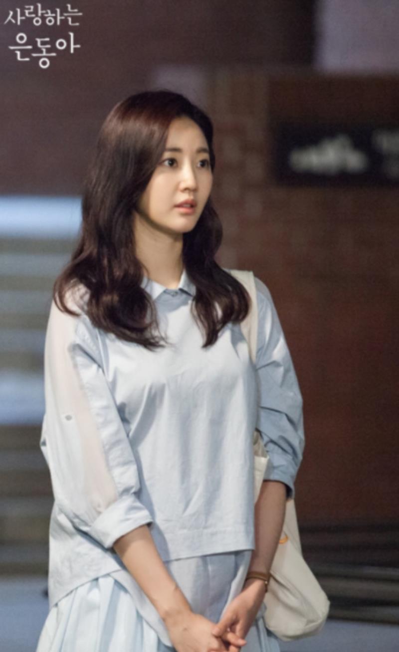 林志颖|她是毫无疑问的韩国美女，演过《秘密花园》的金莎朗，总在休息中