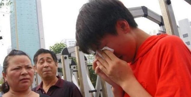 萌听小c姐|考生公务员笔试第二面试第一,政审却未通过,只因爷爷的“过失”