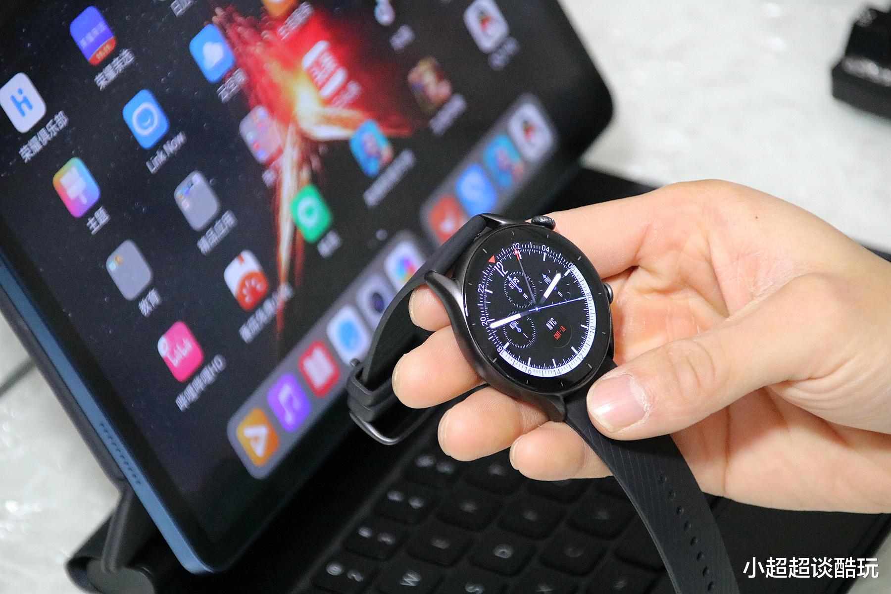 日产GT-R|颜值与实力并存的华米新品，Amazfit 跃我GTR3评测体验