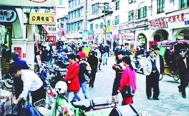 倾城日光|都说中山街是一代龙岩人心里的“乡愁”印记，你觉得呢？