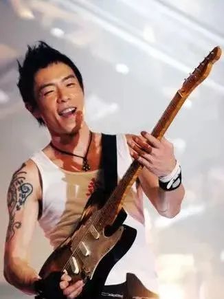 朱茵|因为一条狗，周星驰输了，他赢了