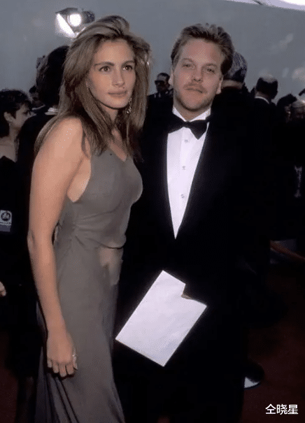 Angelababy|罕见照，梦露约会失败，李小龙林正英比剪刀手，看懂图19的人会哭