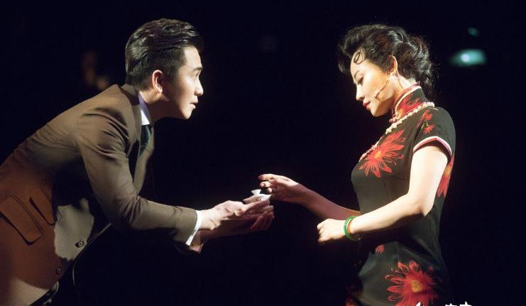 李小璐|文章、李小璐、范冰冰，那些被封杀的艺人，现在靠什么赚钱？