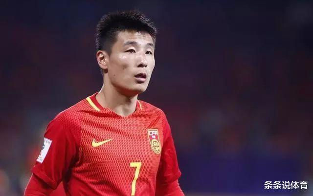 武磊|這就是差距！武磊在西乙?guī)缀鯚o球可踢，回國卻碾壓其他國腳