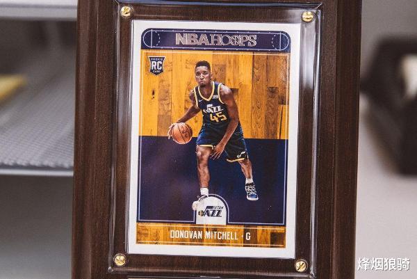 |一张卡片卖到1200万！很多人都有的这个赠品，如今撑起数十亿市场