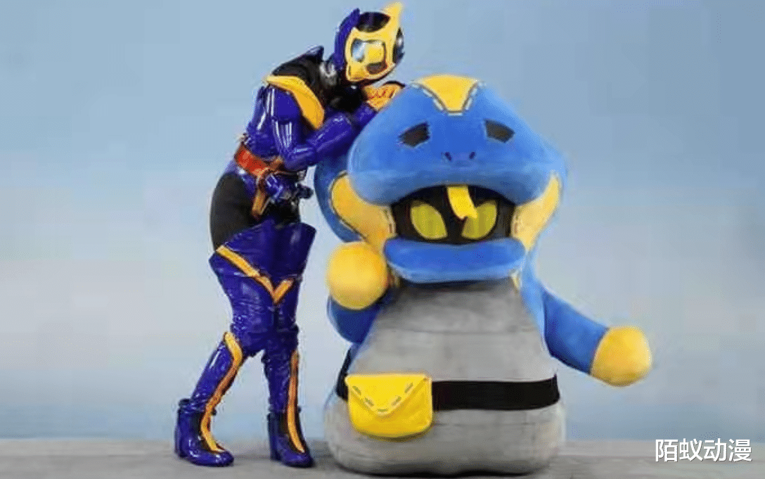 花絮|假面骑士Revice:无敌拉布幕后花絮曝光,懂了!东大妈准备卖毛绒玩具