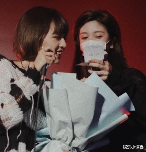 孔汝淳|《心动4》橙子去看me演出，与孔汝淳一前一后站，关系好坏很明显