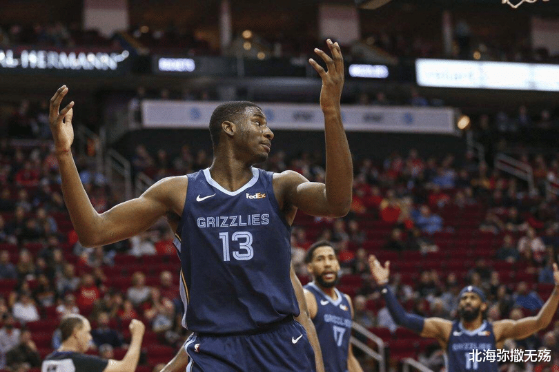 灰熊队|提前续约？场均1.6帽+三分40%！才21岁啊，恭喜，新一代双雄来了