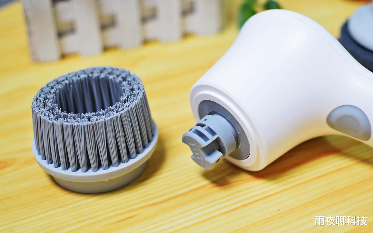 油污不沾手,厨房干净有新招:小米有品魔雅清洁刷