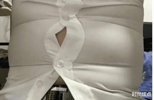 时尚炫点|这辆奥迪是招谁惹谁了，看起来也不像是挡路了啊，肯定是遇到仇家了，太惨了
