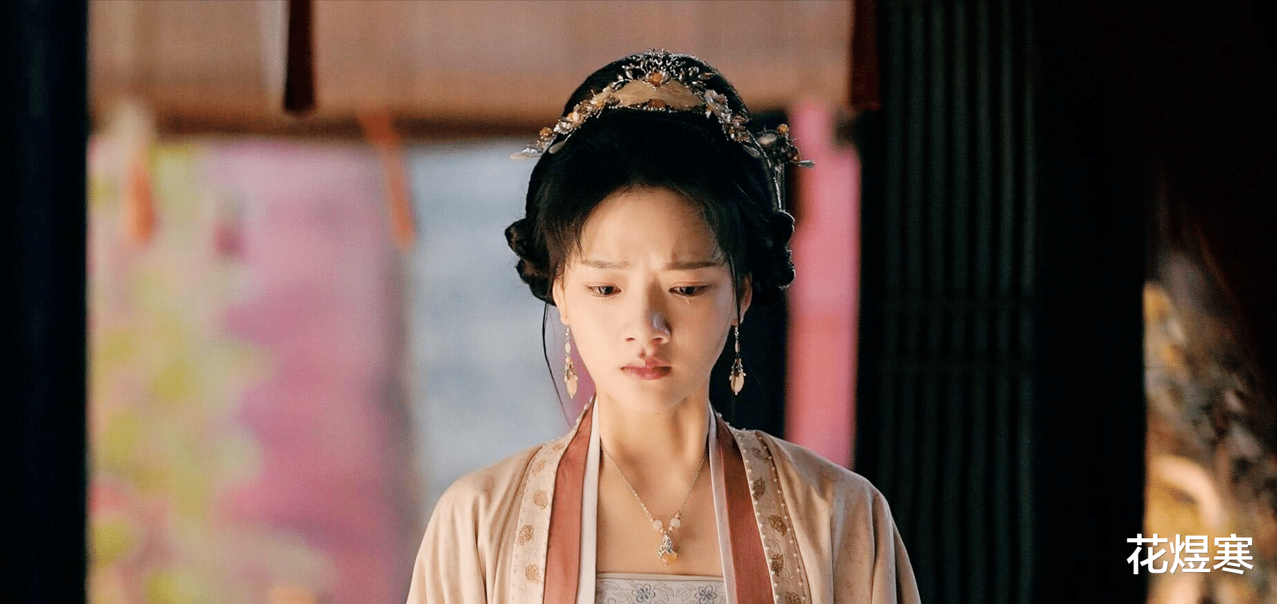 肖战|《玉骨遥》杀青，肖战造型仙气十足，谁是你心中的女主人选？