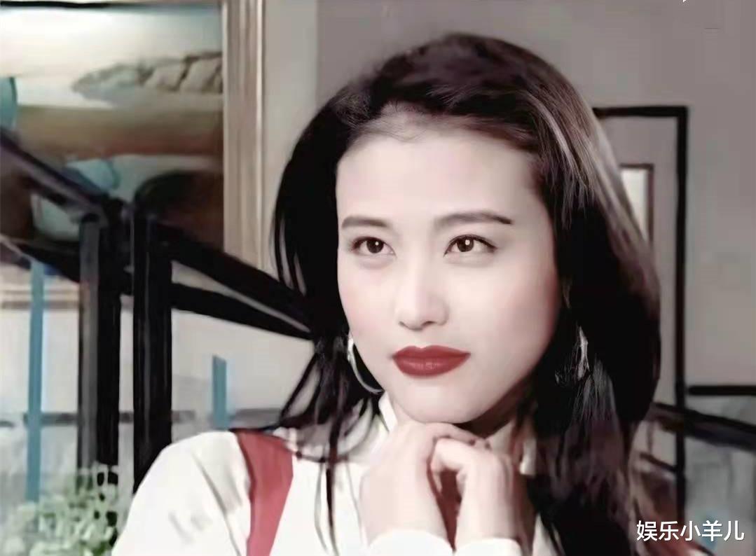 周海媚|“梦中情人”周海媚,曾为事业放弃了爱情,却因疾病失去了事业