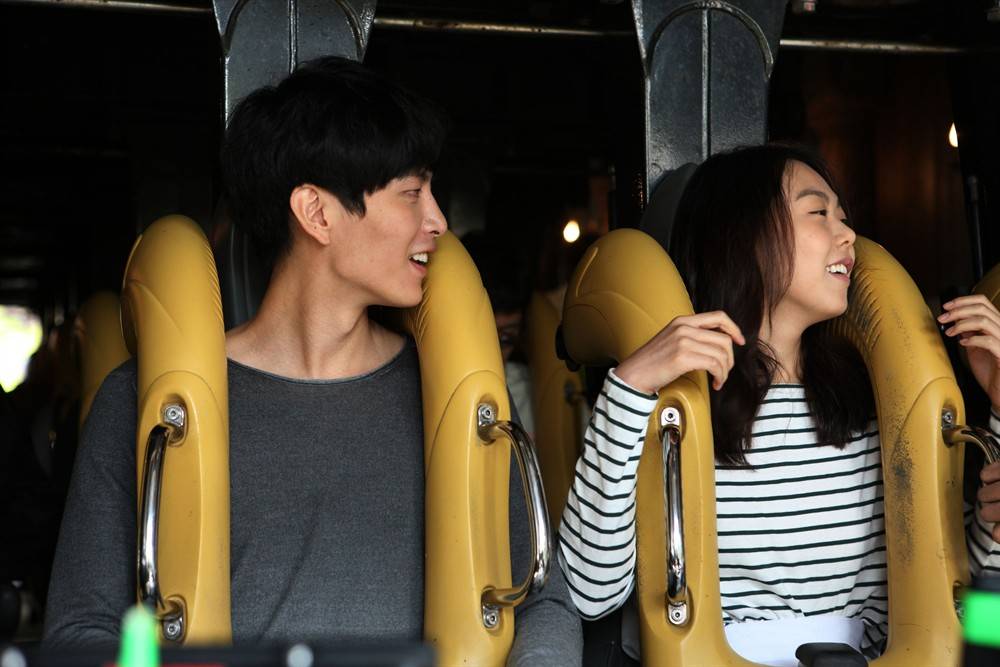 妮夏情感|丈夫爱不爱你， 你动他三个地方试试看，一试便知