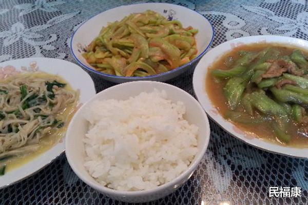 蛀牙|胃真的会越撑越大、越饿越小吗?关于养胃,有三点小建议给你