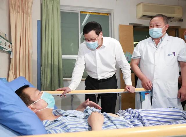 打麻将|死亡升至25人！应勇赴十堰：不放弃一丝希望