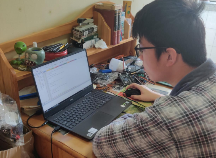 职业教育|“最受欢迎”男友职业排行榜,国企职员意外垫底,程序员名列前茅