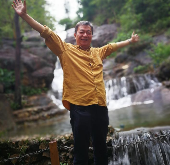 十万个家居为什么|阿灿廖伟雄晒出自己的生活，上世纪红透半边天，如今回广东当农民