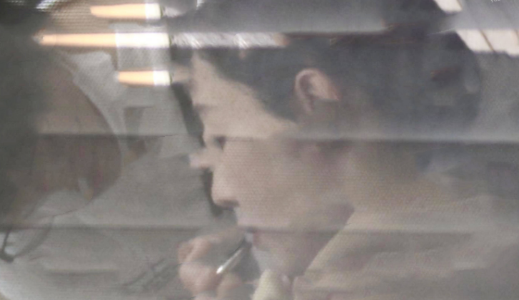 王力宏|白百何与二胎孩子现身摄影棚，白百何妈妈跟随照顾证实二胎传闻