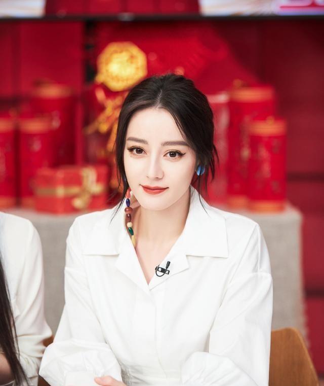 迪丽热巴|娱乐八卦：龚俊，热巴，杨幂，沈腾，鞠婧祎，吴宣仪陈伟霆……