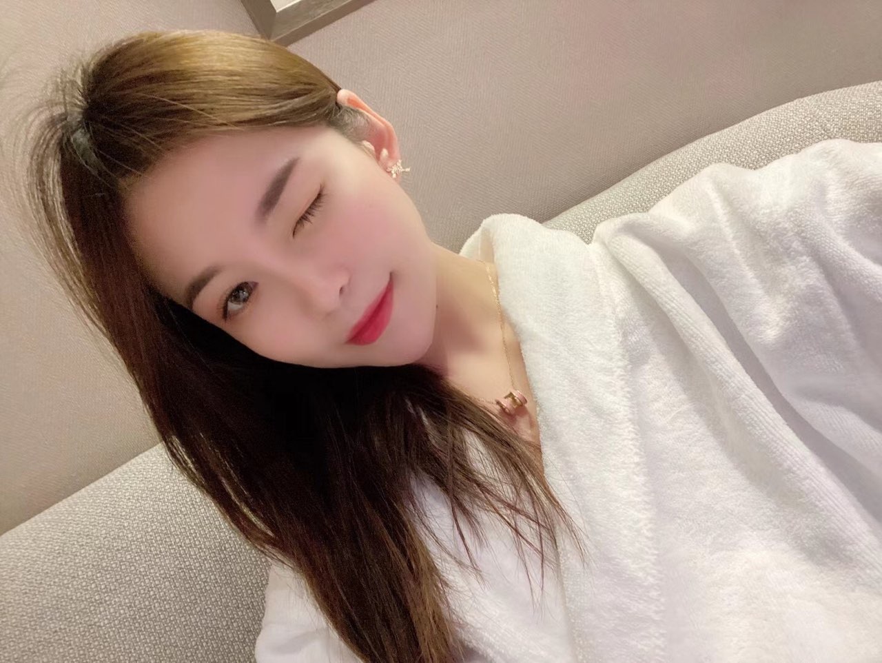 |长得好看是一种职场优势吗